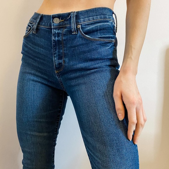 High Rise Banana Republic Dark Wash Skinny Jeans - Picture 8 of 8
